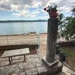 Willa Kuca Za Odmor Pinjola